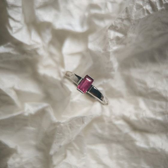 Серебряное кольцо с рубином 0.42ct