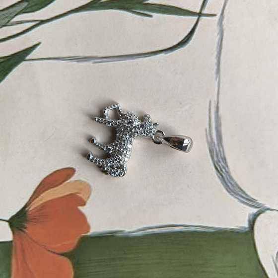 Срібна підвіска з фіанітами