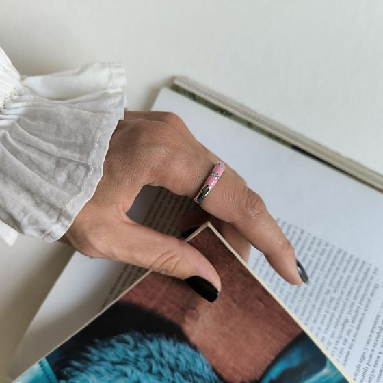 Silver ring with phianites, semallu