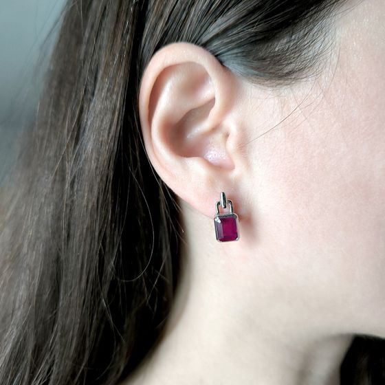 Срібні сережки з рубіном 4,315 карата