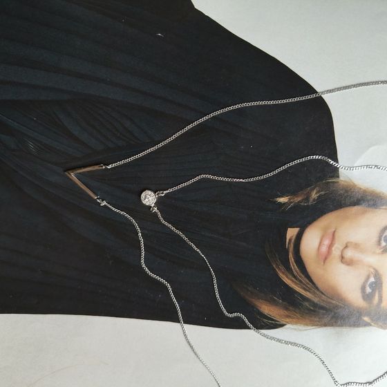 Срібне кольє з фіанітами