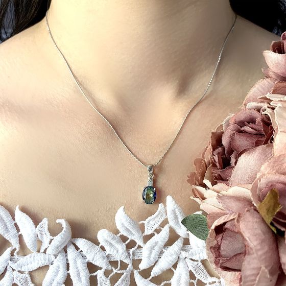 Срібна підвіска з містичним топазом 1,936 карата