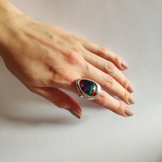 Серебряное кольцо с аммолитом 15.267ct
