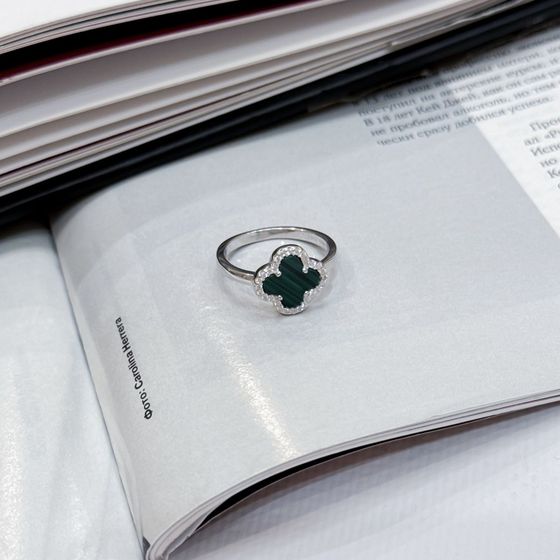 Silver ring with malachite, fianites