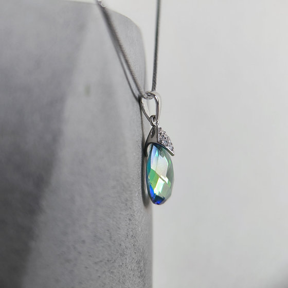 Срібна підвіска з містичним топазом 3,365 карата