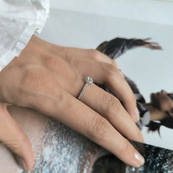Silver ring with cubic zirconia