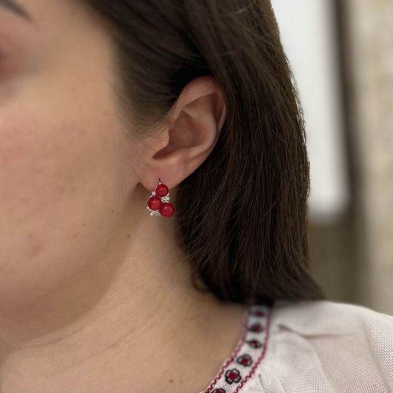 Срібні сережки з коралом, фіанітами