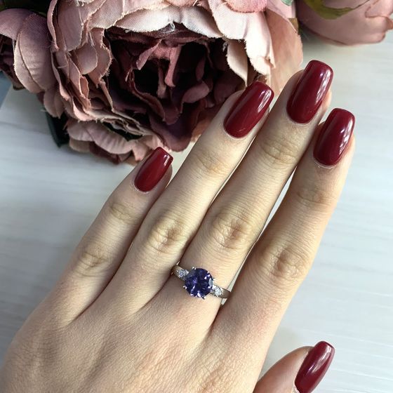 Срібна каблучка з александритом 2,394 карата