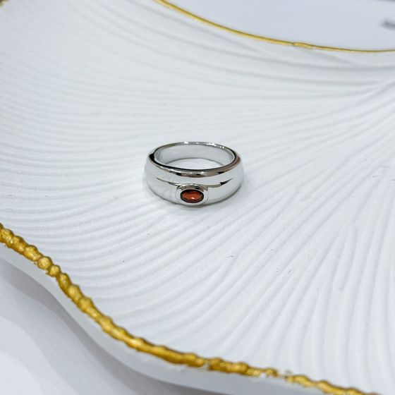 Срібна каблучка з гранатом 0.6ct