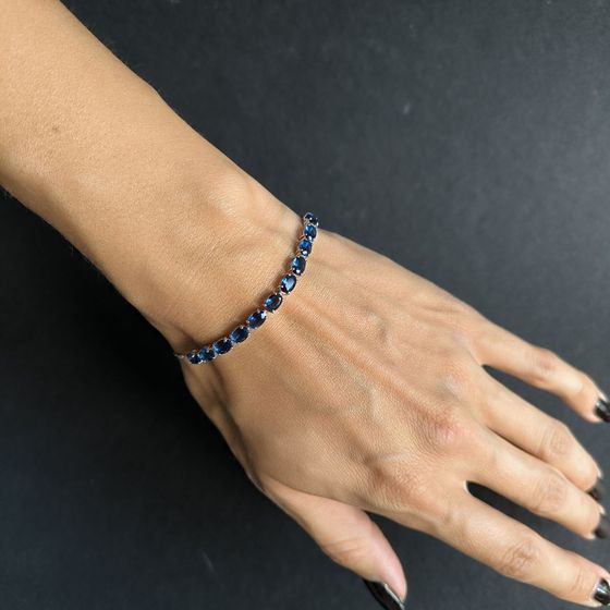 Silver bracelet with sapphire nano 4.788ct