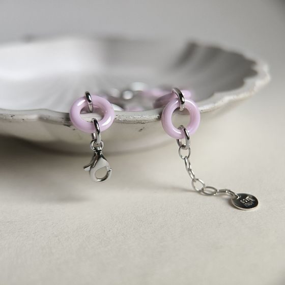 Silver bracelet with ceramics