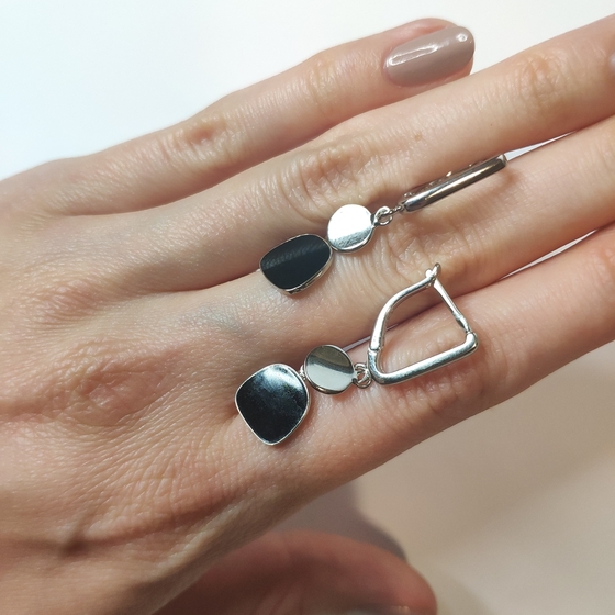 Срібні сережки з емаллю