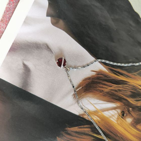 Серебряная подвеска с гранатом 1.749ct