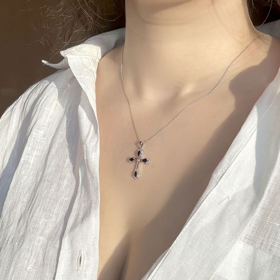 Срібне кольє з сапфіром 1.152ct