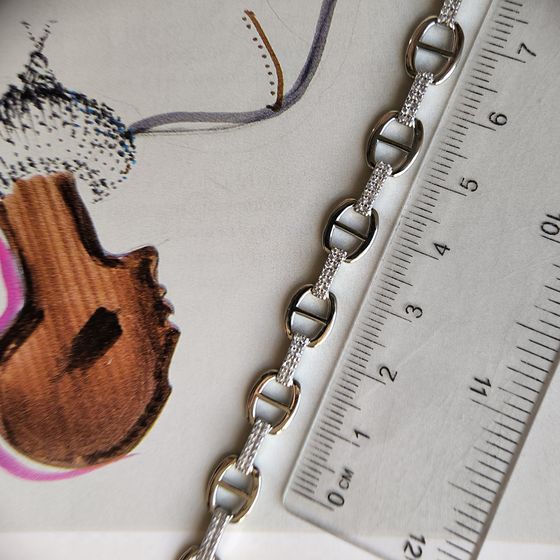 Silver bracelet with phianites