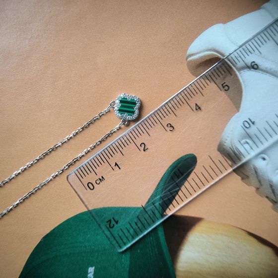 Silver necklace with malachite, phianites