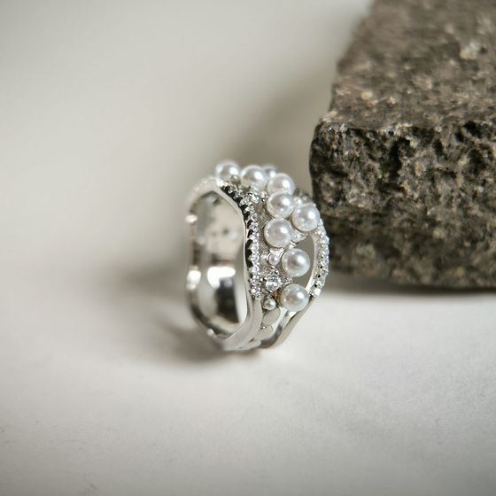 Срібна каблучка з перлами 2.5ct