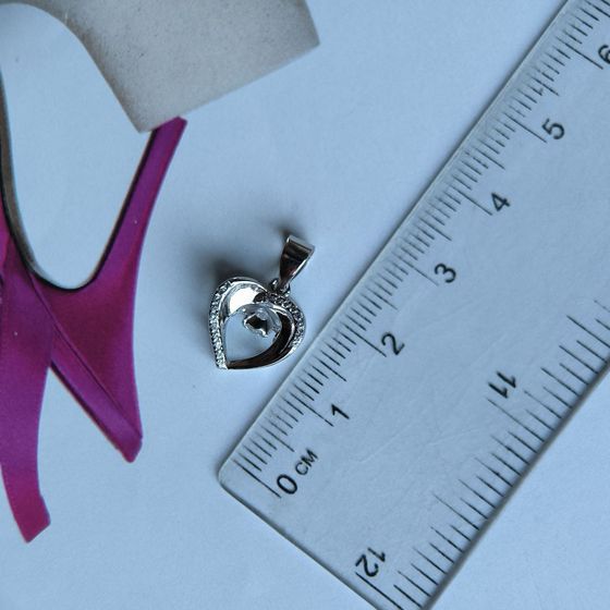 Срібна підвіска з фіанітами