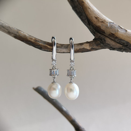 Серебряные серьги с жемчугом 8ct