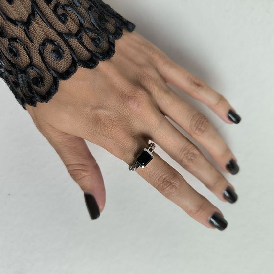 Срібна каблучка із сапфіром nano 1.467ct