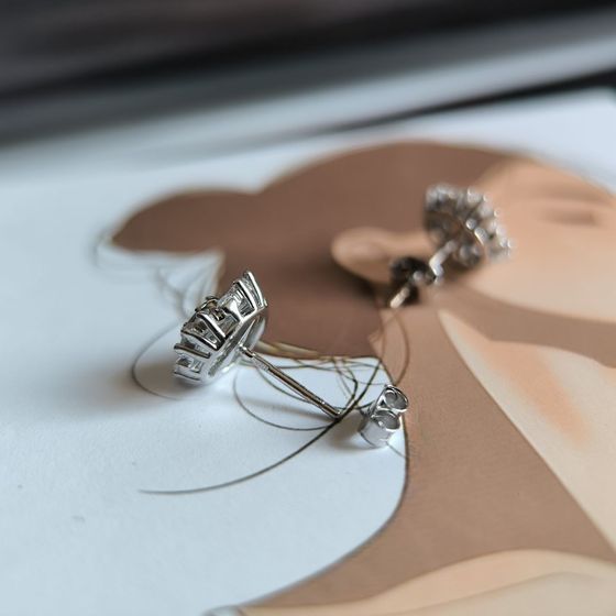 Срібні сережки з фіанітами