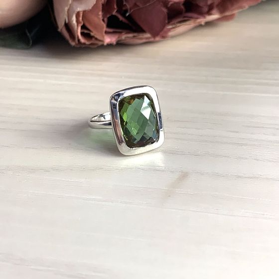 Silver ring with sultanite