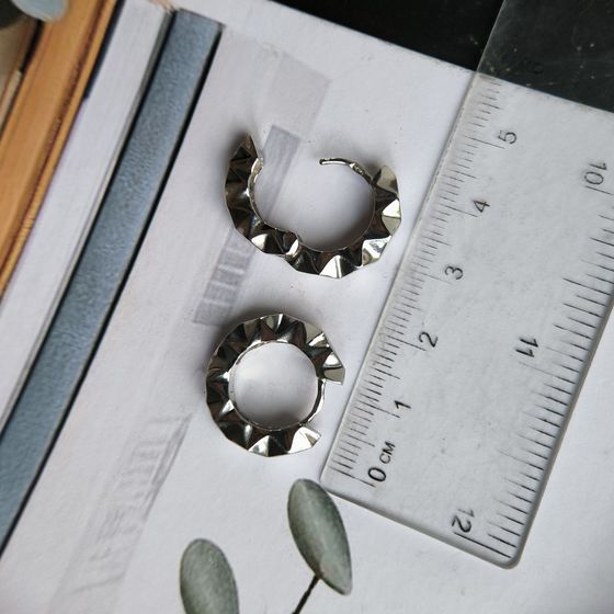 Срібні сережки без каменів