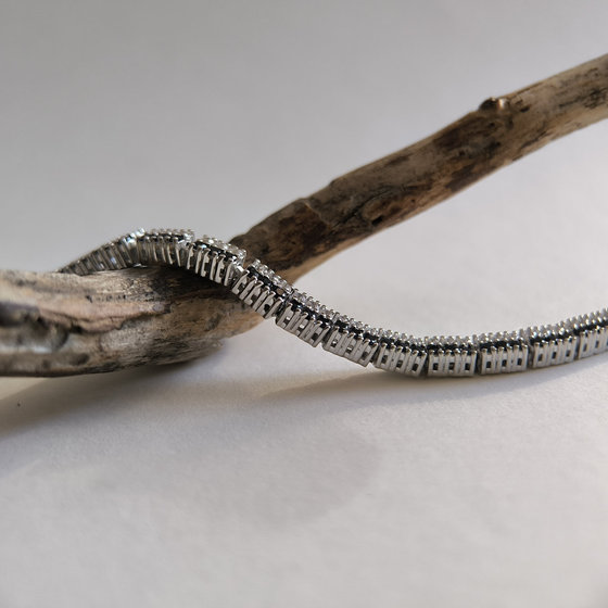 Срібний браслет з сапфіром 4,35 карата