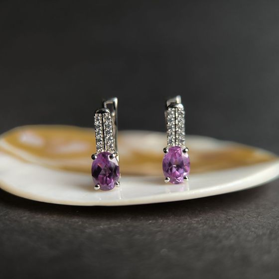 Срібні сережки з александритом 2,48 карата