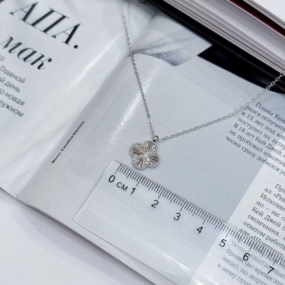 Silver necklace without stones