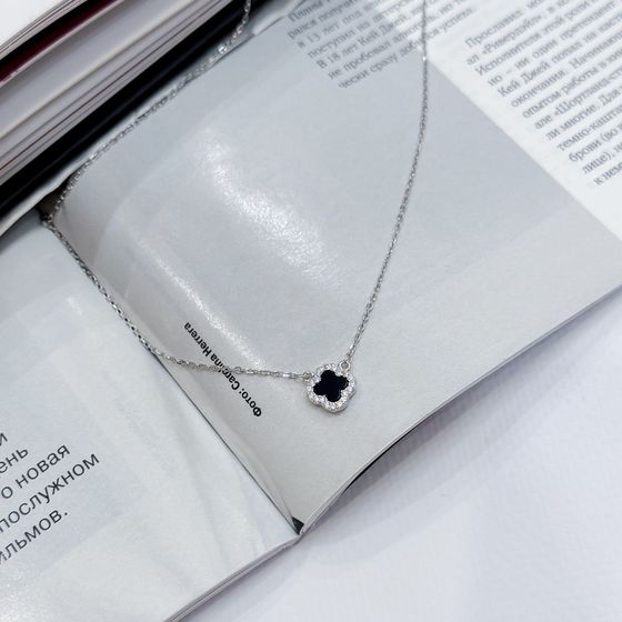 Срібне кольє з оніксом, фіанітами