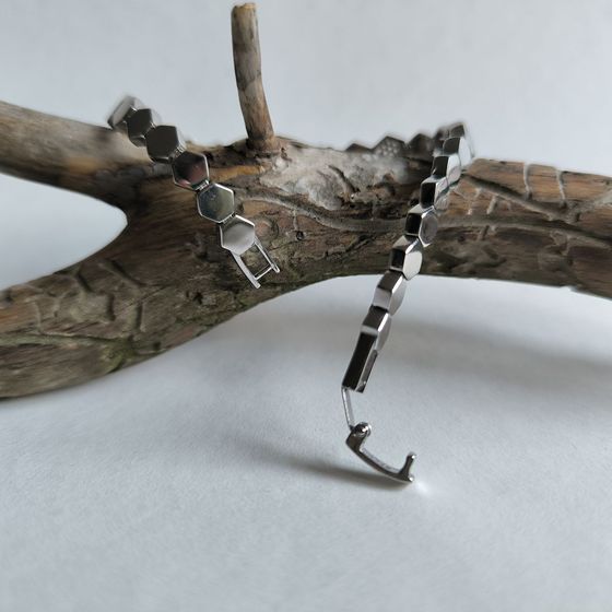 Silver bracelet with phianites