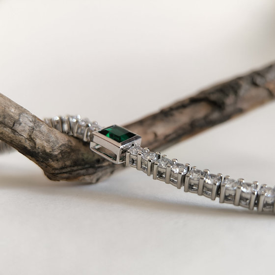 Срібний браслет із смарагдом nano 9.533ct