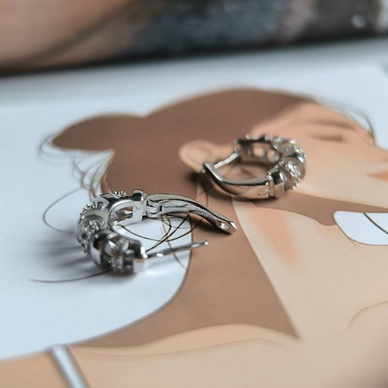 Срібні сережки з фіанітами