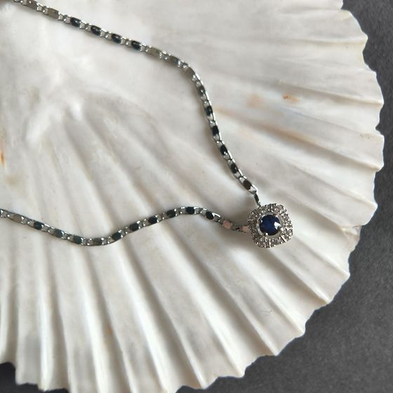 Срібна підвіска з сапфіром 0.48ct, фіанітами