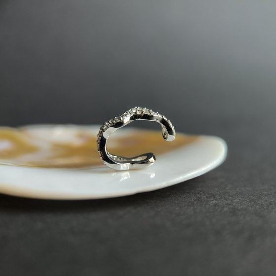 Silver earrings with cubic zirconia
