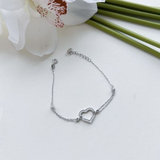 Silver bracelet with phianites