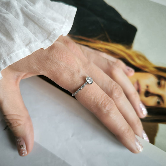 Silver ring with cubic zirconia