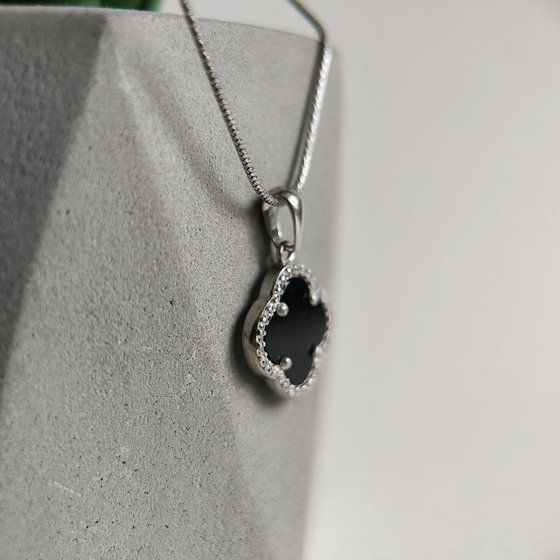 Silver pendant with onyx and cubic zirconia