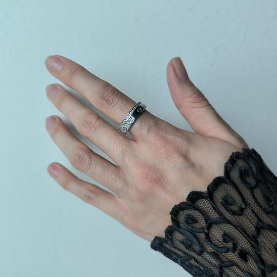 Silver ring with cubic zirconia