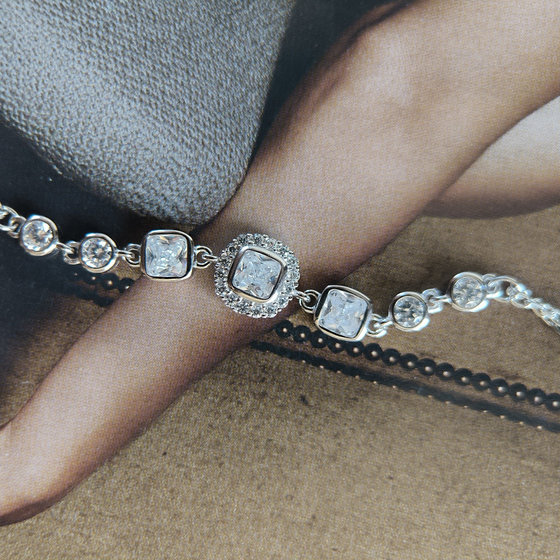 Silver bracelet with cubic zirconia