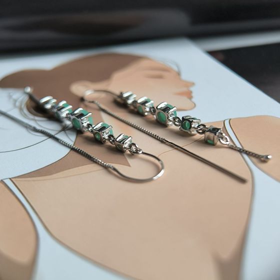 Срібні сережки зі смарагдом 2.447ct