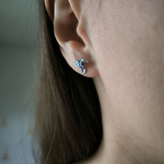 Silver earrings with yemallu