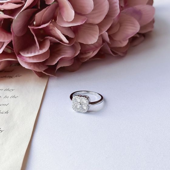 Silver Ring with Fianites