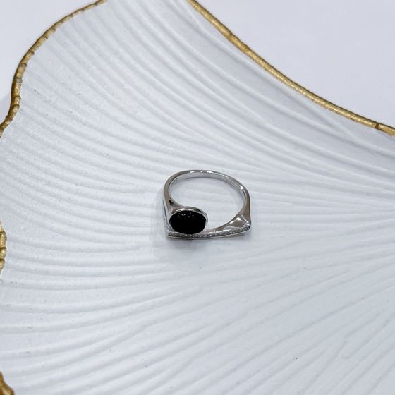 Silver ring with onyx
