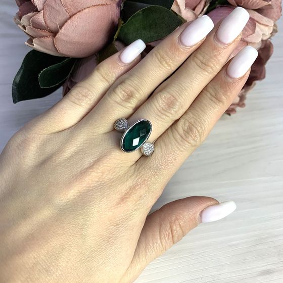 Серебряное кольцо с изумрудом nano