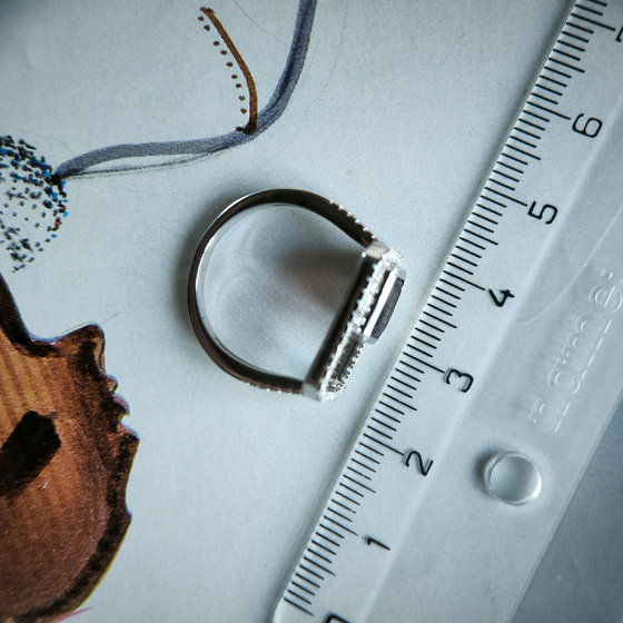 Срібне кільце з гранатом 1.828ct