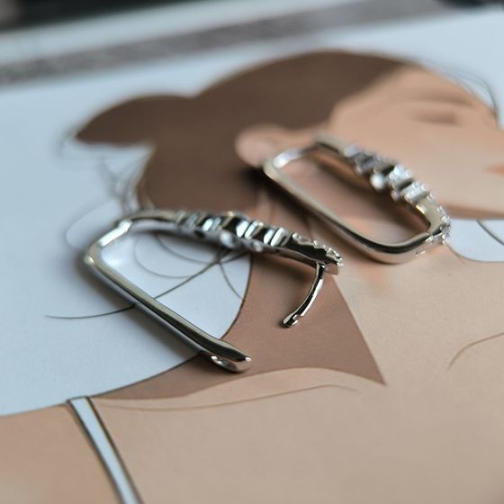 Срібні сережки з фіанітами