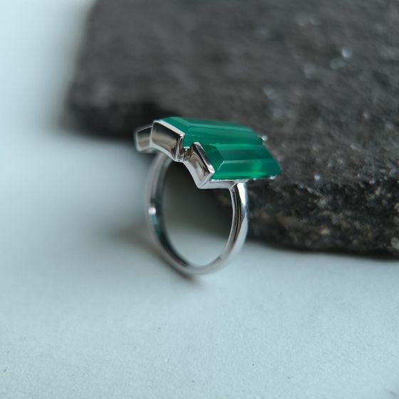 Срібна каблучка з агатом 6.893ct