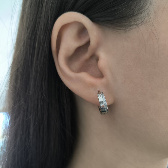 Silver earrings with cubic zirconia